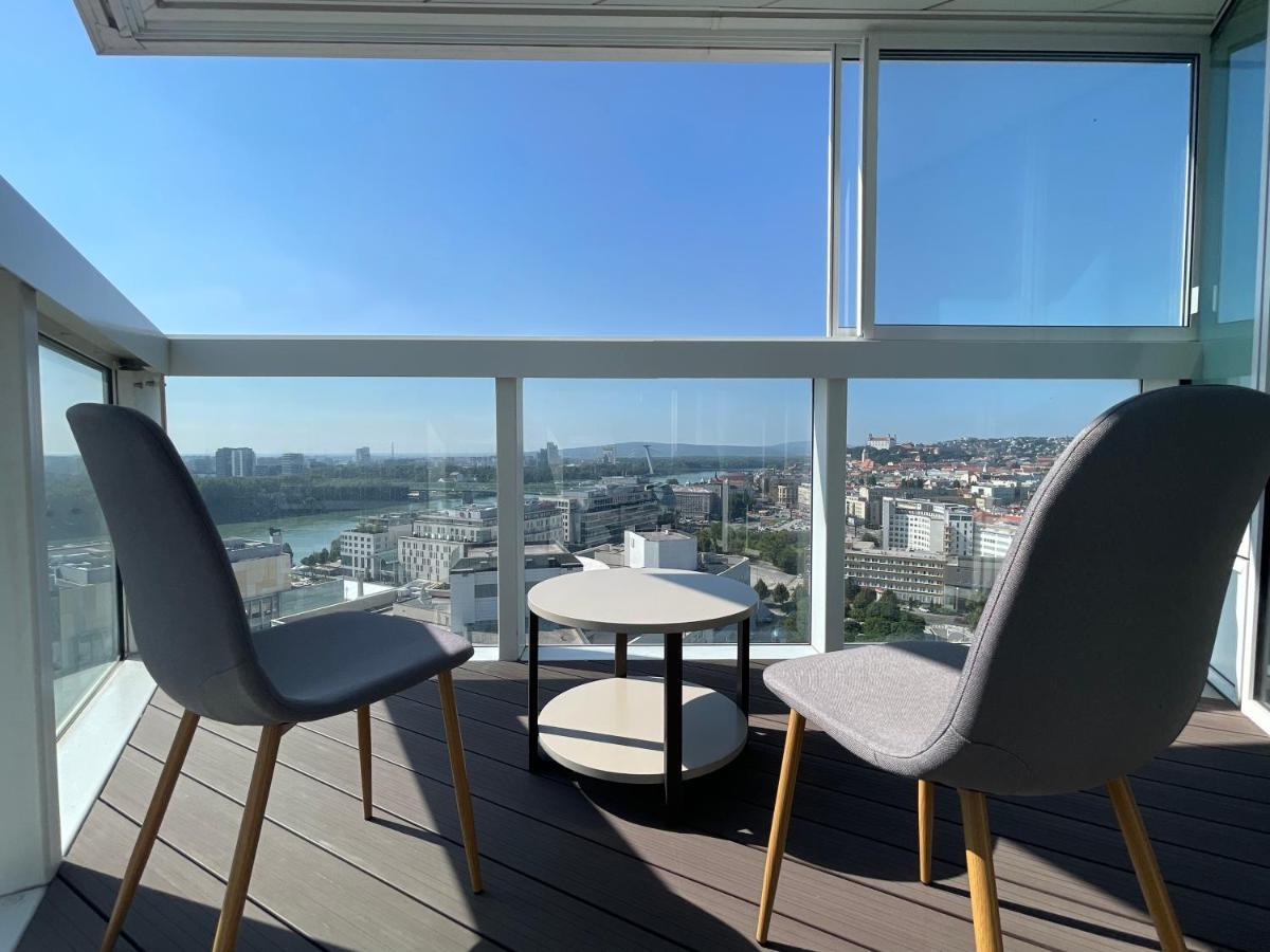 Sag Panorama Apartment 3 Rooms 19Th Floor Great View Free Parking Μπρατισλάβα Εξωτερικό φωτογραφία